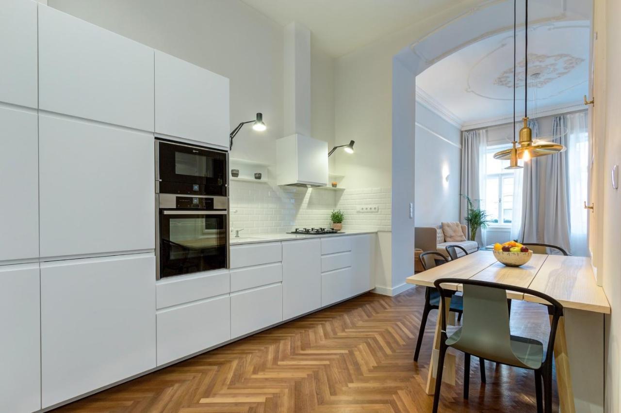 Central Basilica Apartman Budapest Exterior photo